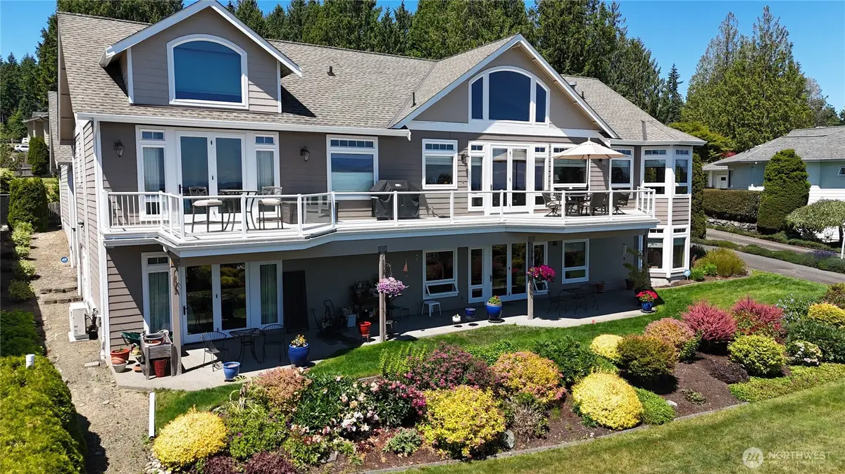 8102 E Perelli Lane, Port Orchard, WA 98366 - #1