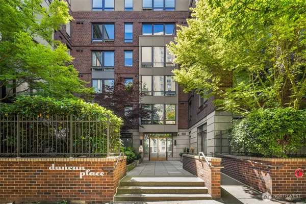 4547 8th Avenue Ne #410, Seattle, WA 98105