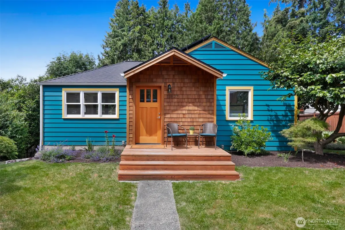 11527 39th Avenue Ne, Seattle, WA 98125 - #1