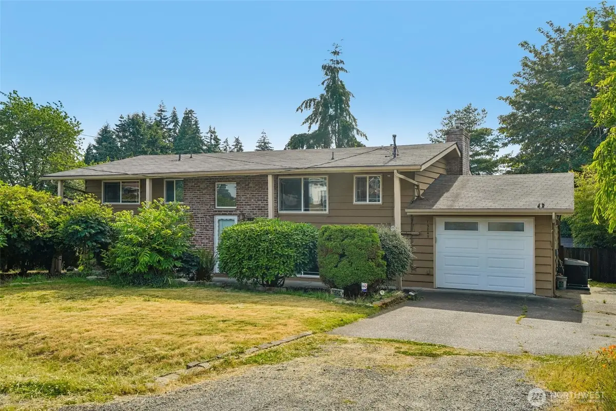 19845 105th Avenue Se, Renton, WA 98055 - #1
