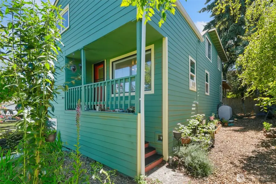 1235 S 101st Street, Seattle, WA 98168 - #2