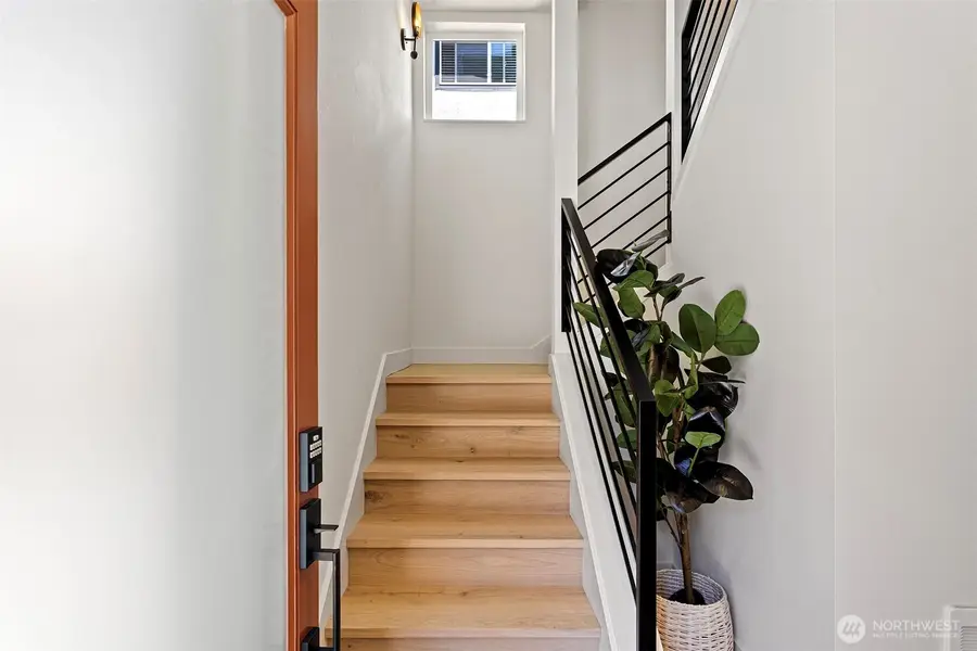 4430 Dayton Avenue N, Seattle, WA 98103 - #2