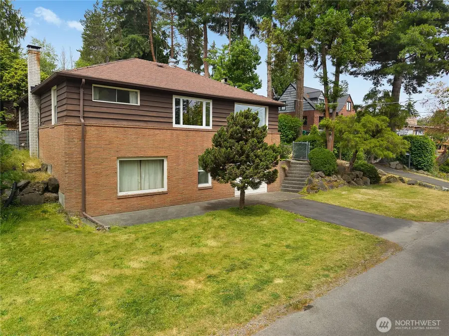 10323 48th Avenue Ne, Seattle, WA 98125 - #3