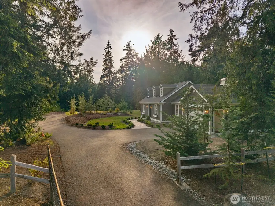 7077 NE Ridge Lane, Bainbridge Island, WA 98110 - #2