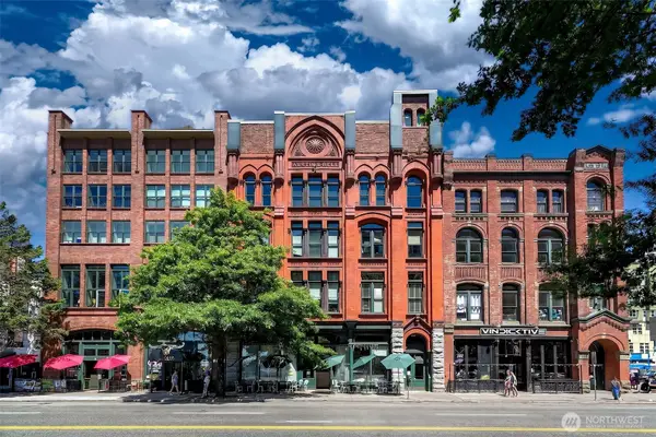 2324 1st Avenue #214, Seattle, WA 98121