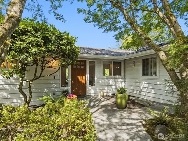 12428 68th Avenue Ne, Kirkland, WA 98034