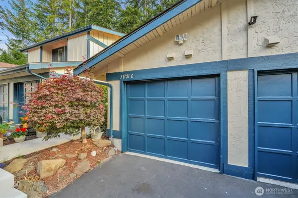 31721 47th Lane Sw #C, Federal Way, WA 98023