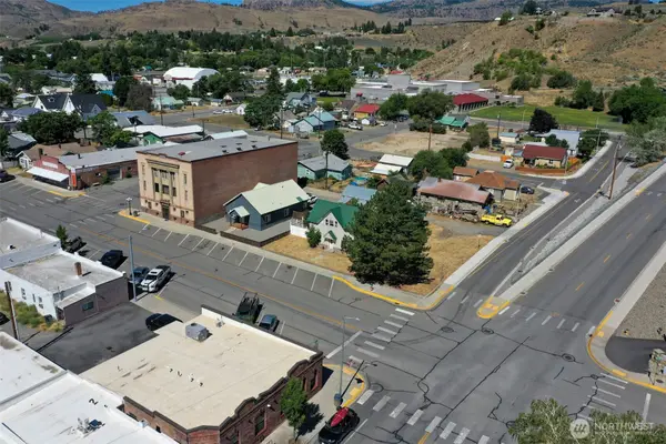 112 3rd Avenue S, Okanogan, WA 98840