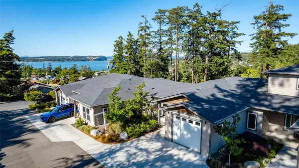 205 NE 3rd Street #C, Coupeville, WA 98239