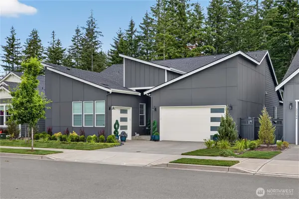 33110 Liberty Ave Se, Black Diamond, WA 98010