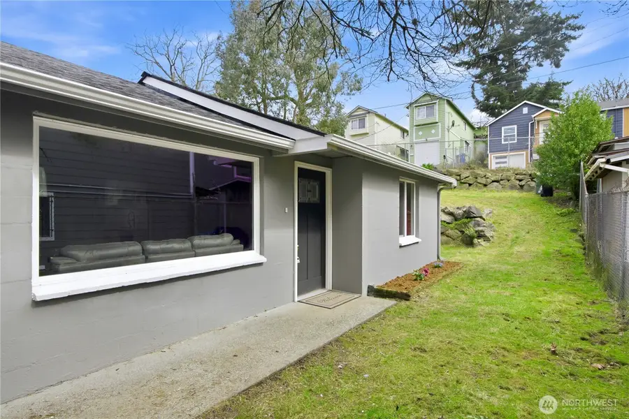 5720 37th Avenue S, Seattle, WA 98118 - #3
