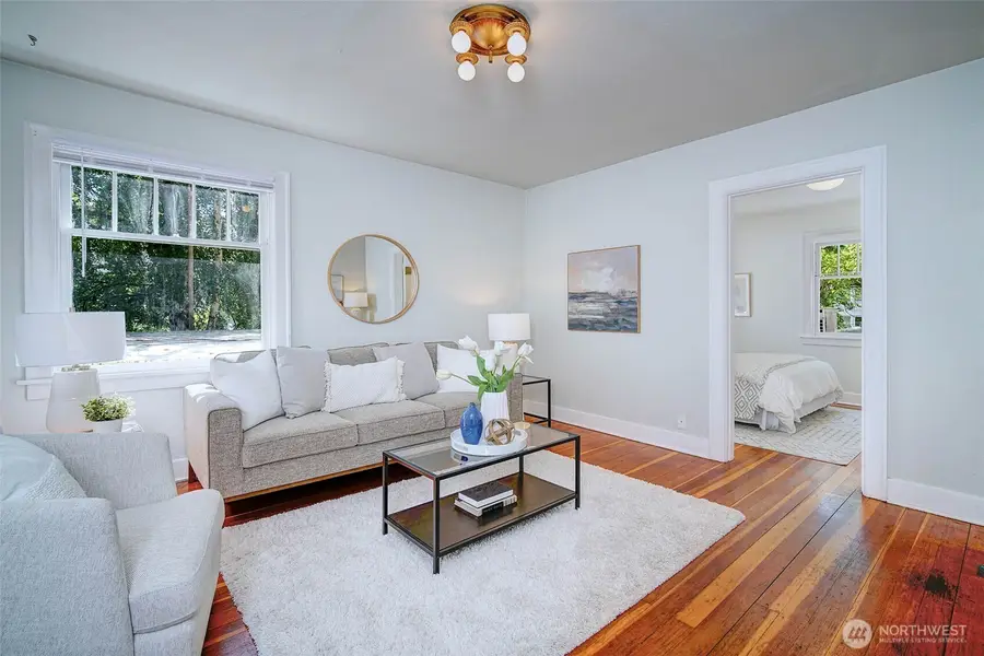 19 Dravus Street, Seattle, WA 98109 - #2