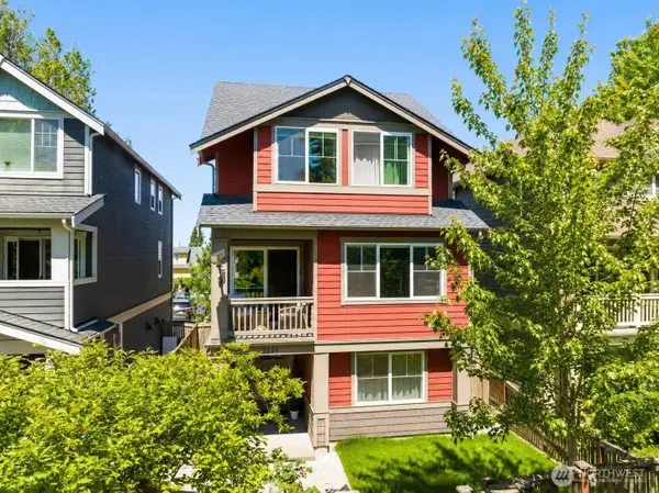 3204 SW Holly St, Seattle, WA 98126