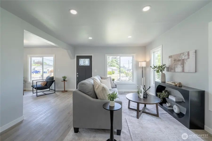 1402 S 80th Street, Tacoma, WA 98408 - #3