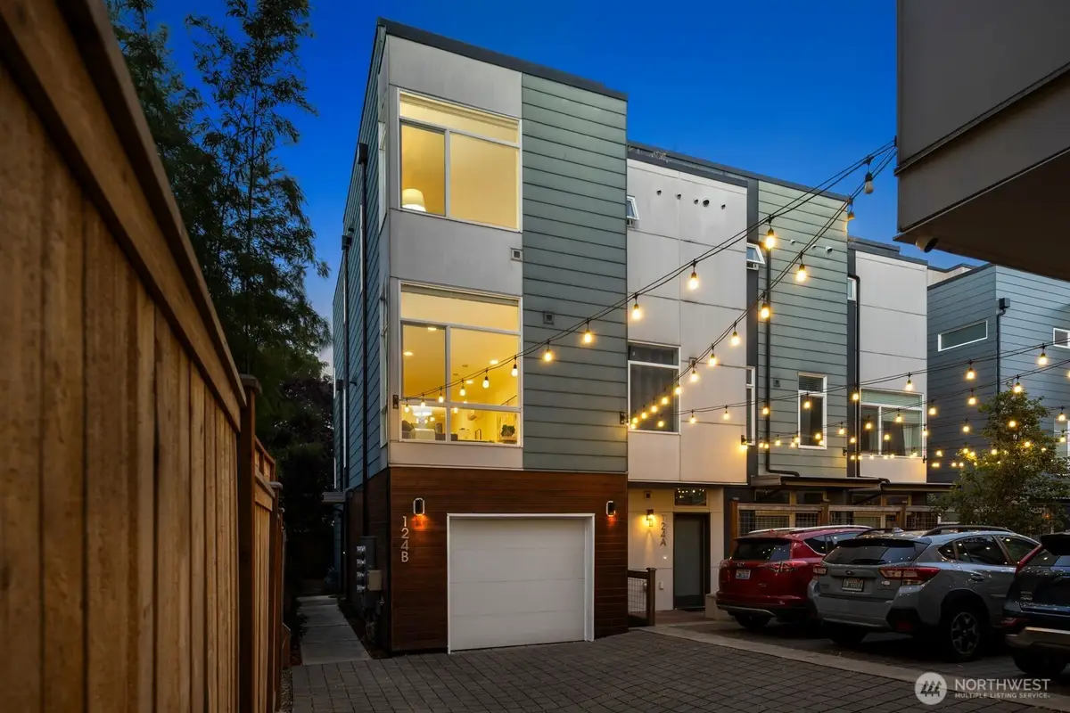 124 20th Avenue #B, Seattle, WA 98122 - #1