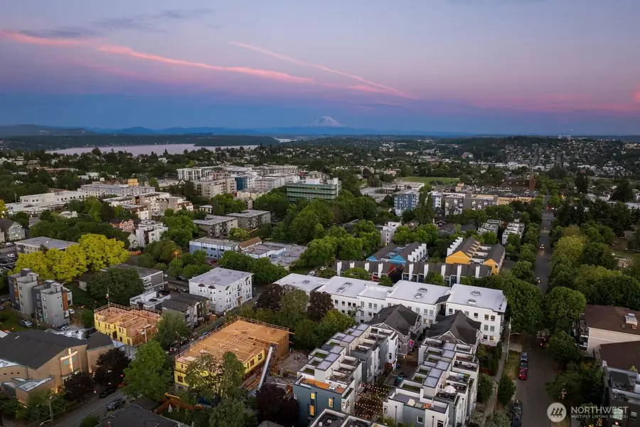 124 20th Avenue #B, Seattle, WA 98122 - #3