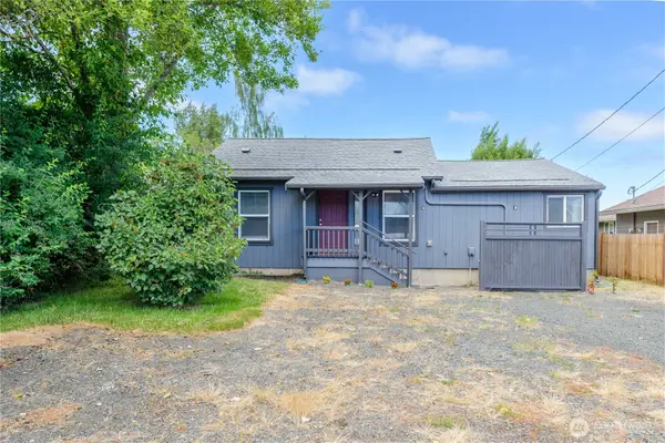 1031 W Glenwood Street, Port Angeles, WA 98363
