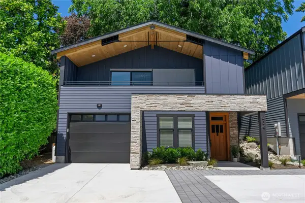 634 11th Avenue, Kirkland, WA 98033