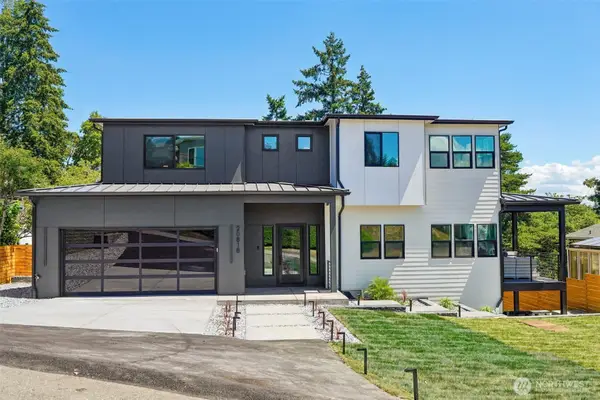 20818 S 9th Avenue, Des Moines, WA 98198