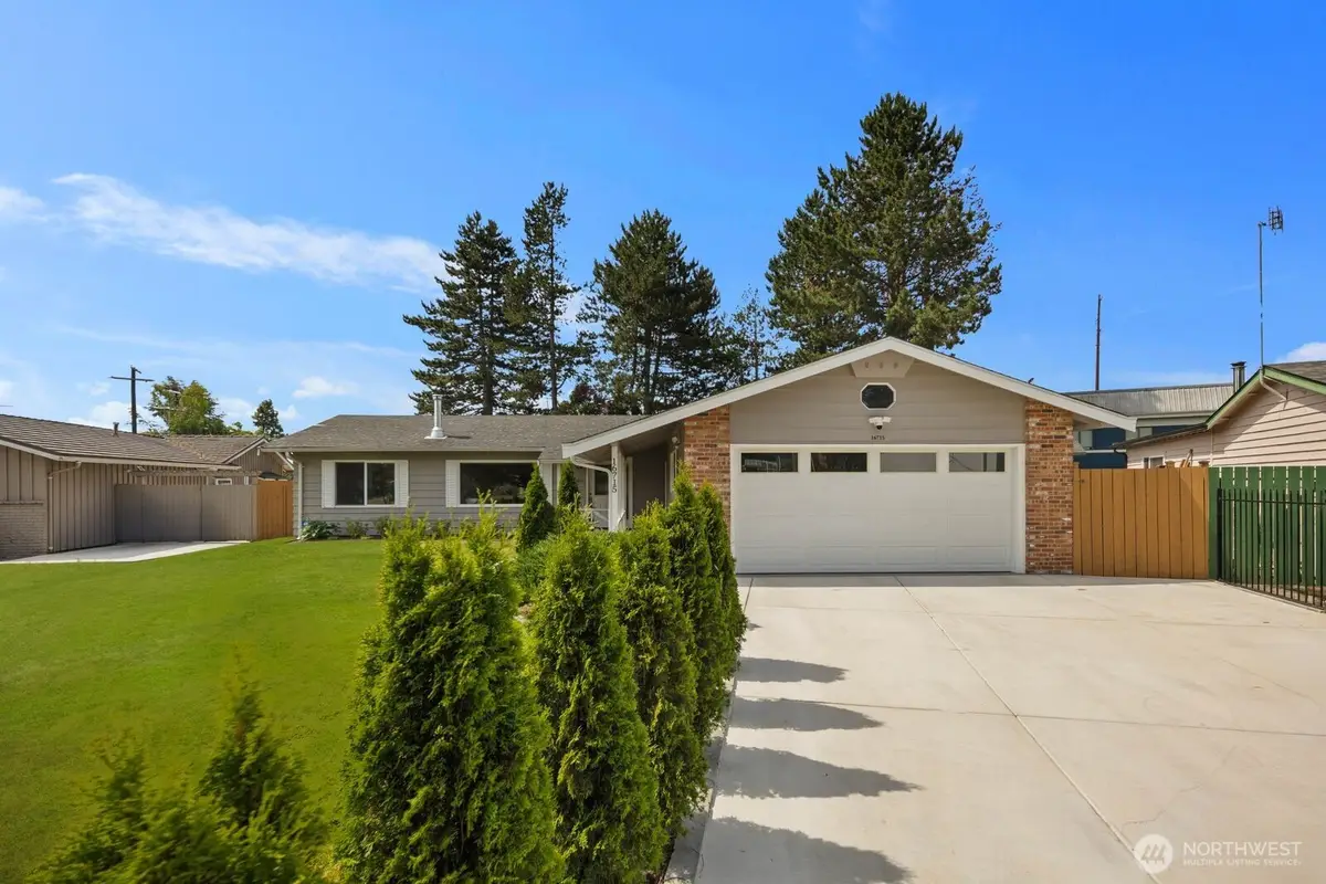 16715 116th Place Se, Renton, WA 98058 - #1