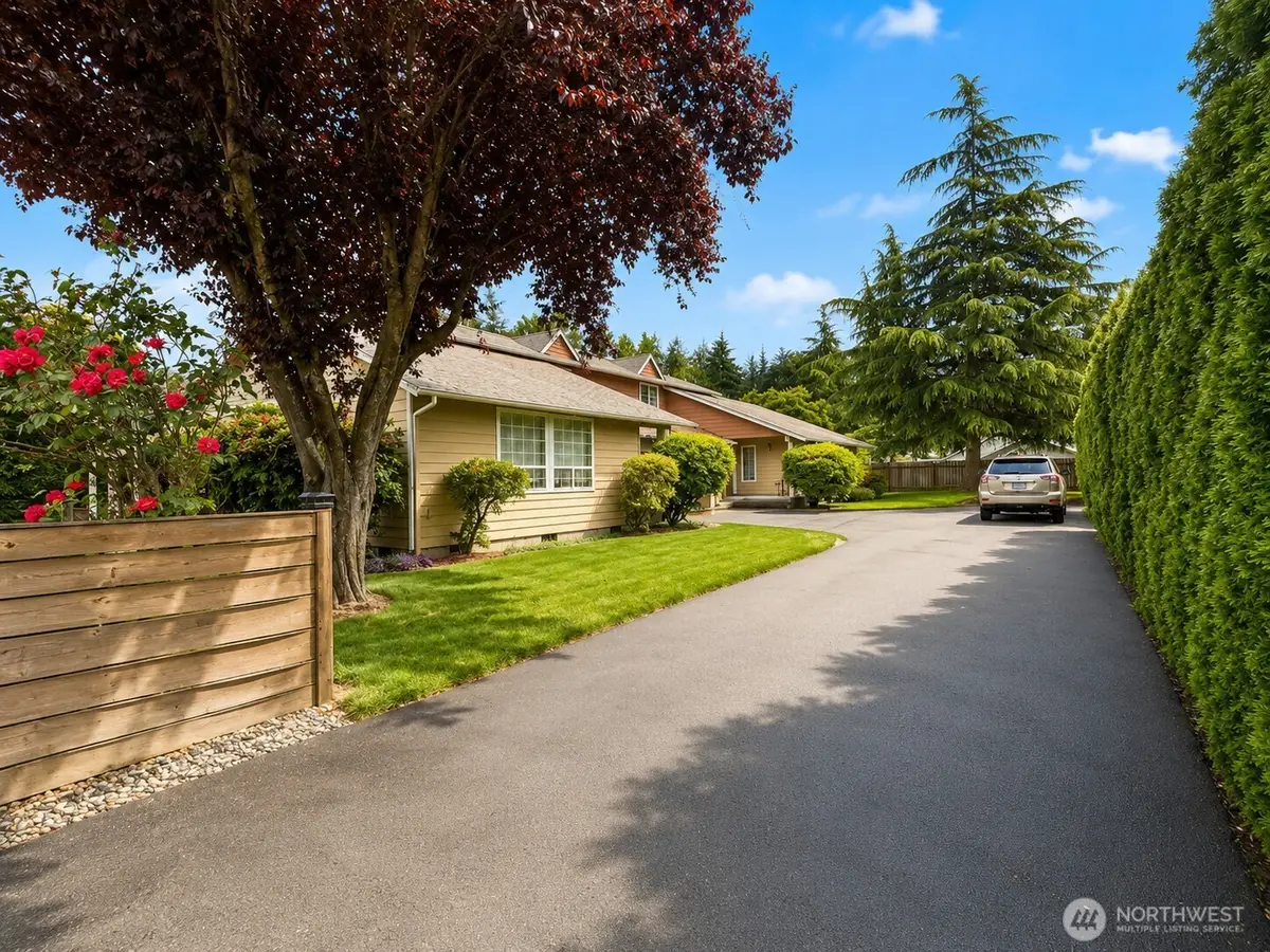 219 7th Street Ne, Puyallup, WA 98372 - #1