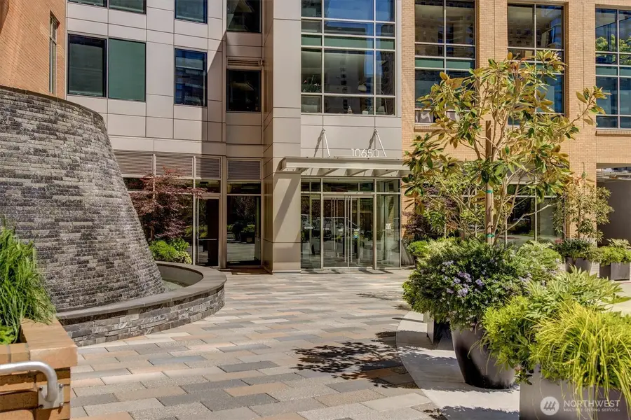 10650 NE 9th Place #5208, Bellevue, WA 98004 - #2