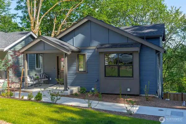 436 20th Ave, Kirkland, WA 98033