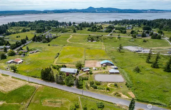 13187 Rector Road, Mount Vernon, WA 98273