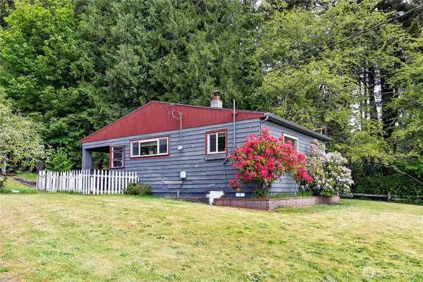 20853 Viking Avenue Nw, Poulsbo, WA 98370