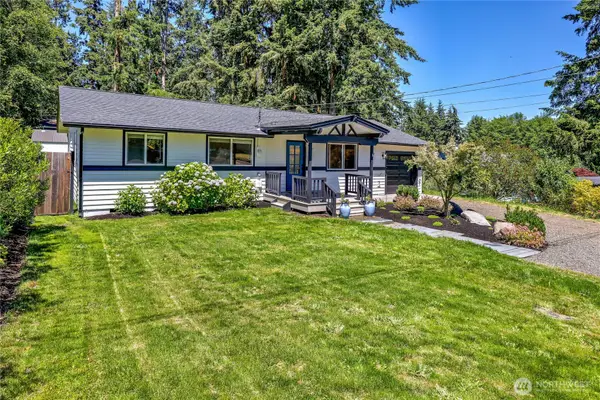 6726 NE Whidbey Drive, Hansville, WA 98340