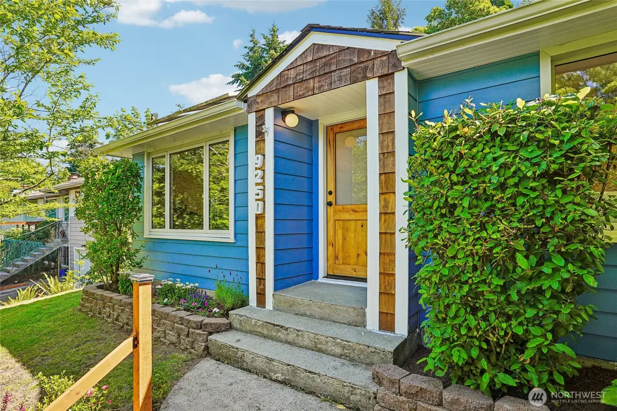 9250 14th Avenue Sw, Seattle, WA 98106 - #1
