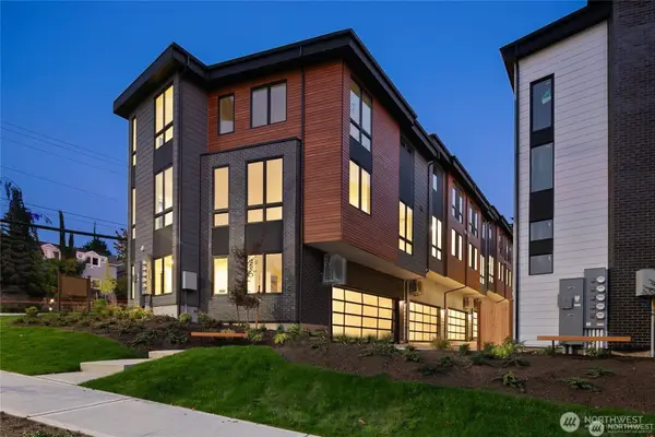 117 6th Street #E, Kirkland, WA 98033