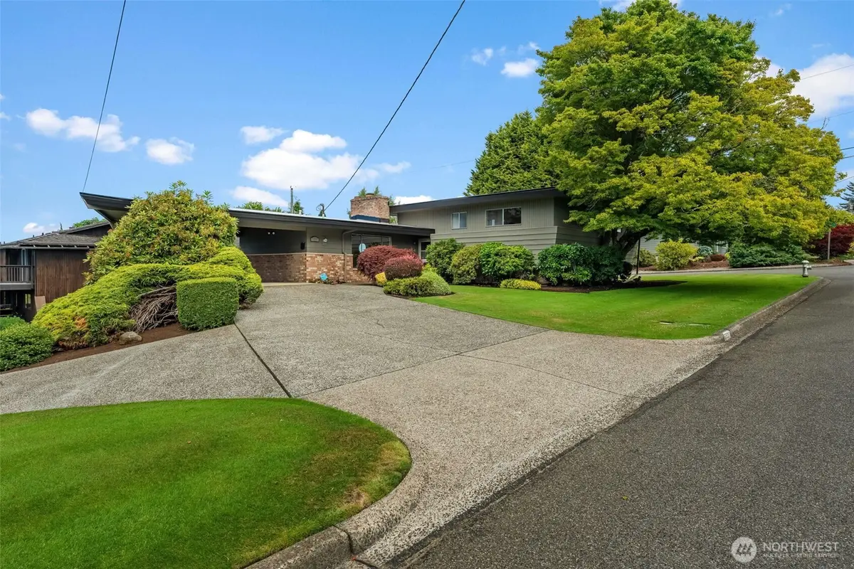 6901 N 18th Street, Tacoma, WA 98406 - #1