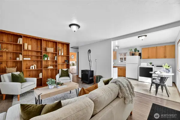 2827 SW Nevada Street, Seattle, WA 98126