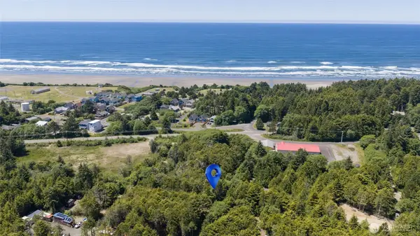 8 Biggs Avenue #8, 9, Pacific Beach, WA 98550