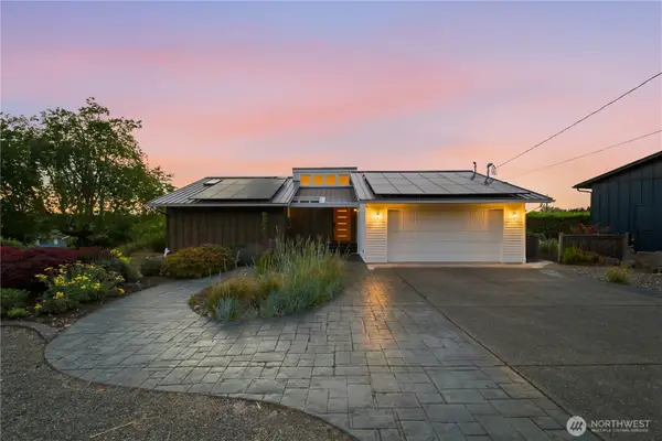 8615 43rd Street W, University Place, WA 98466