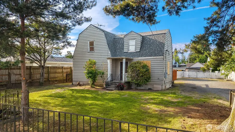 1215 Madison Street, Everett, WA 98203 - #2