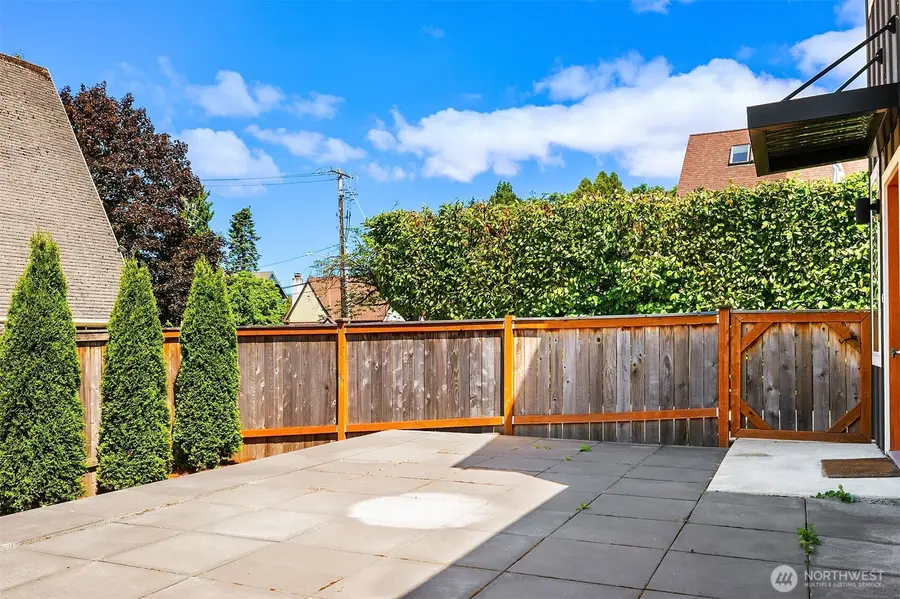 7747 2nd Avenue Ne, Seattle, WA 98115 - #3
