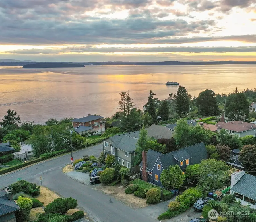 4432 SW 102nd Street, Seattle, WA 98146 - #2