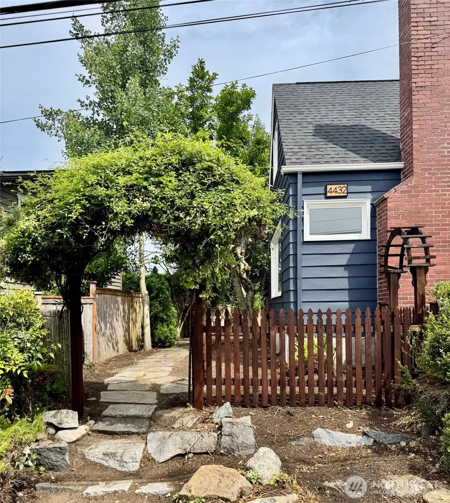 4432 SW 102nd Street, Seattle, WA 98146 - #3