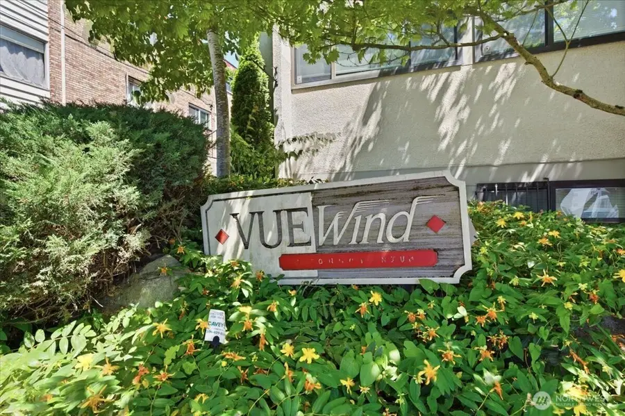 914 6th Avenue N #201, Seattle, WA 98109 - #2