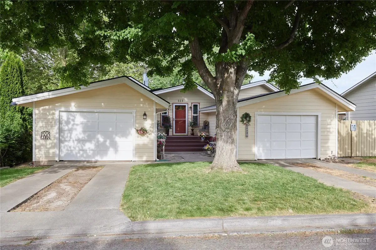 513 SE Highland Park Drive, College Place, WA 99324 - #1