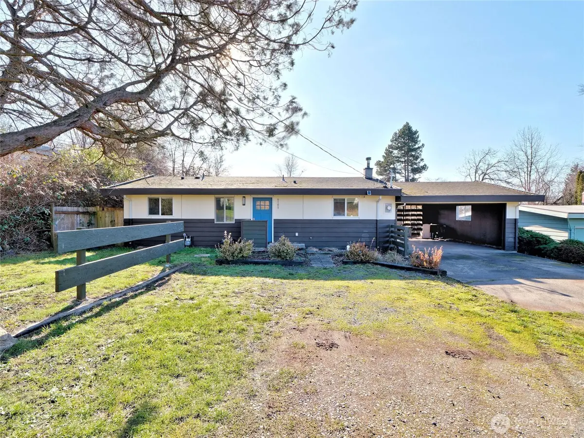 6105 S 124th St, Seattle, WA 98178 - #1