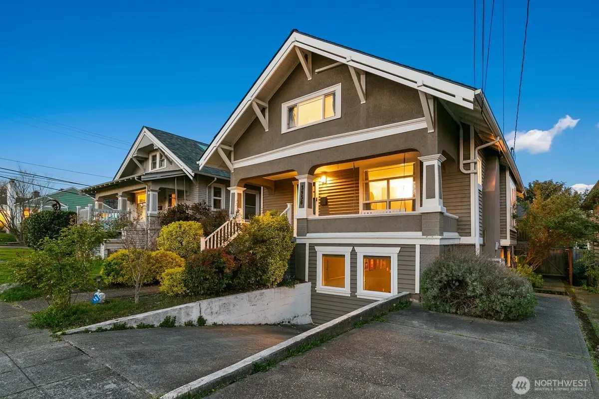 3936 Woodland Park Avenue N, Seattle, WA 98103 - #1