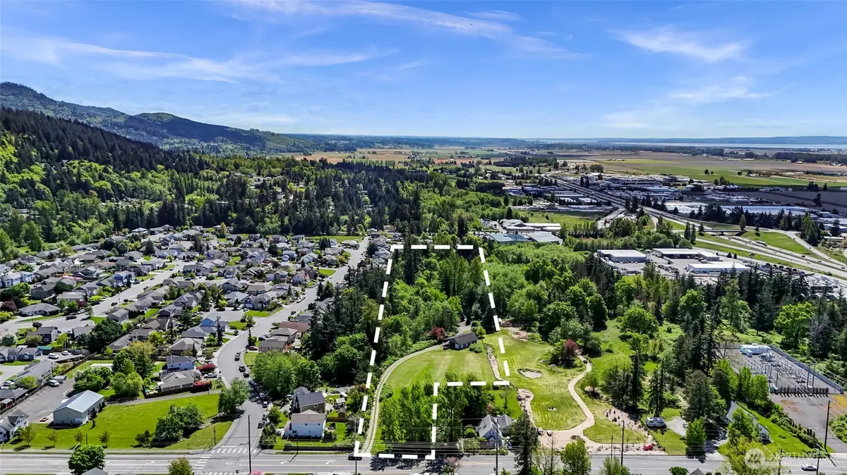 1418 E Blackburn Road, Mount Vernon, WA 98274 - #1