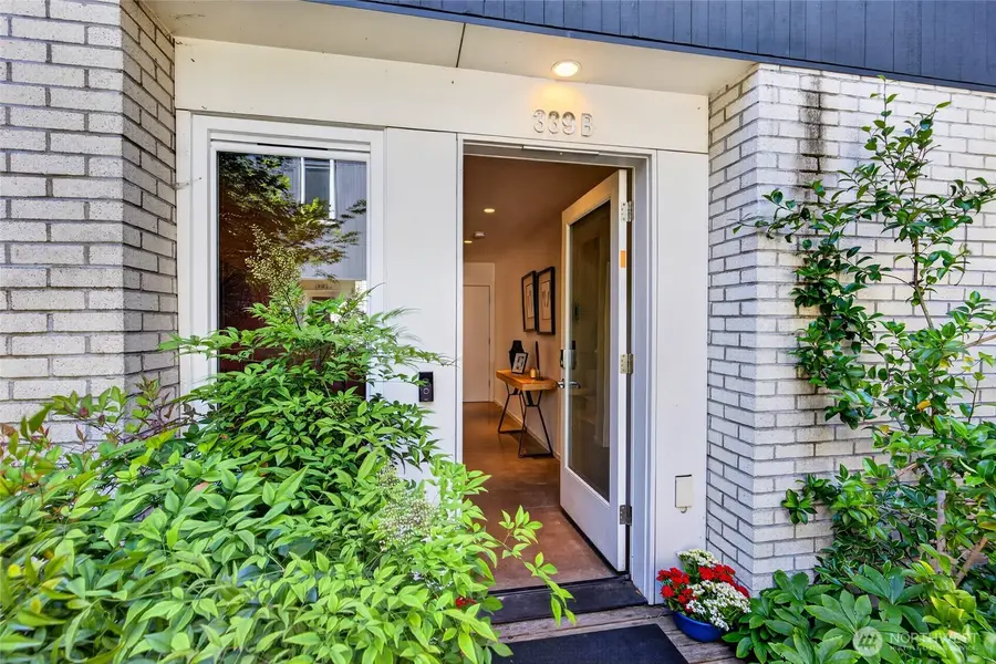 339 16th Avenue E #B, Seattle, WA 98112 - #3
