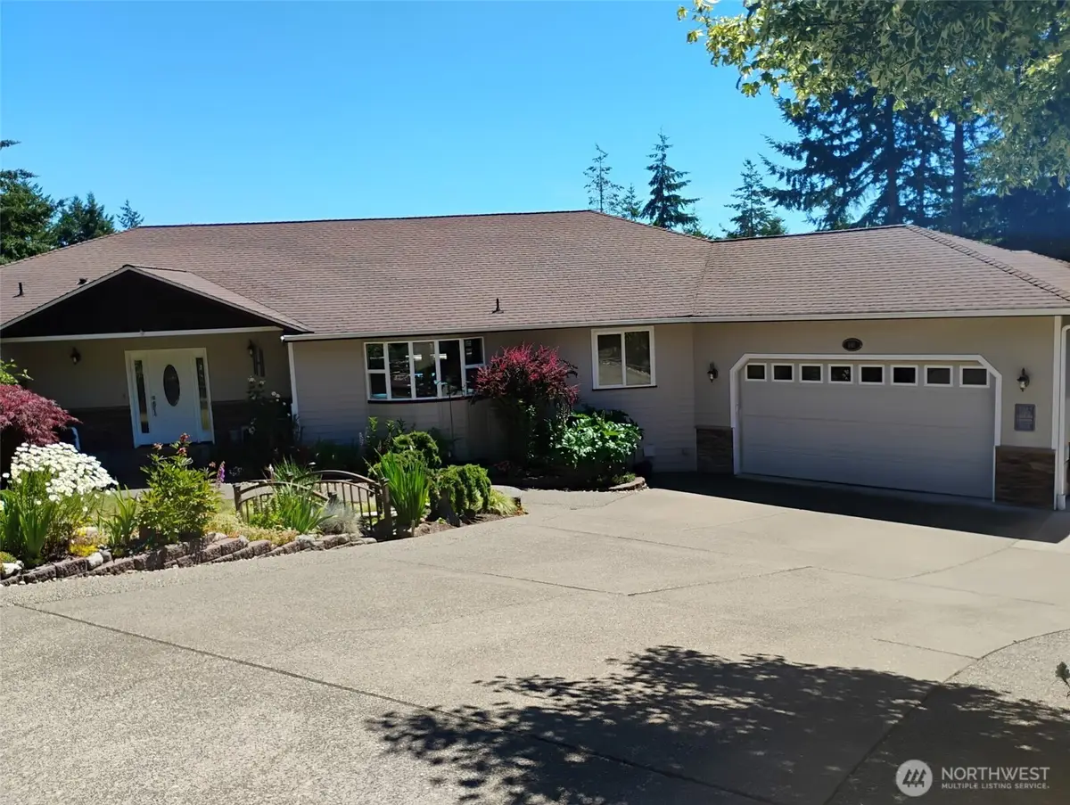 341 E Rainier Court, Allyn, WA 98524 - #1