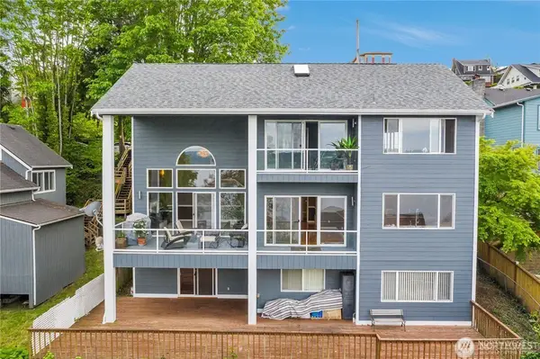 9844 Arrowsmith Avenue S, Seattle, WA 98118