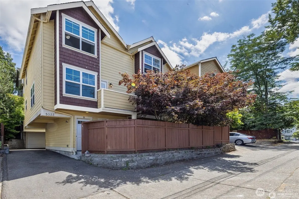 5033 12th Avenue Ne #B, Seattle, WA 98105 - #1