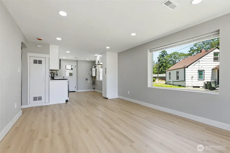 14402 Washington Avenue Sw #4, Lakewood, WA 98498 - #3